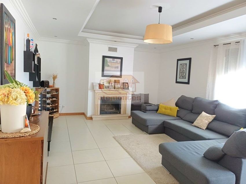 Imagem Sala de estar de apartamento t3 em Grândola e Santa Margarida da Serra