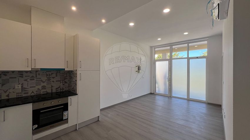 Imagem Divisão de apartamento t1 em Avenida José António de Carvalho
