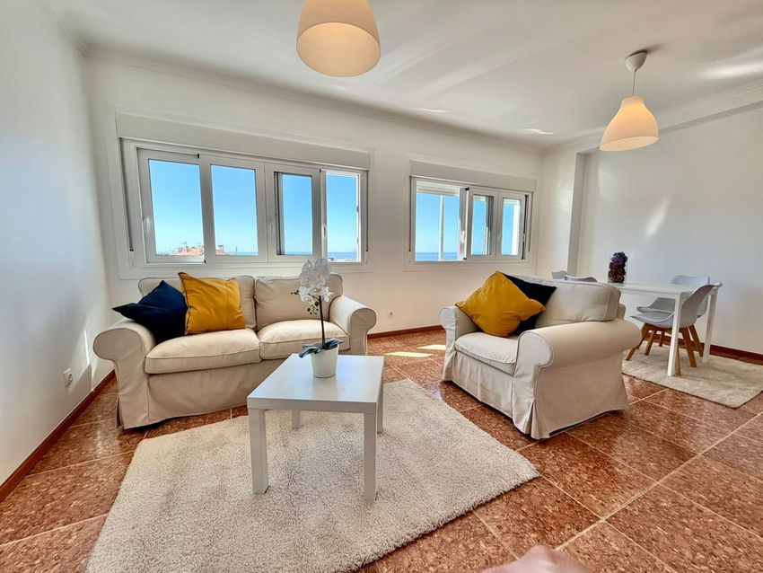 Imagem Sala de estar de apartamento t2 em Rua Alberto Sousa s/n