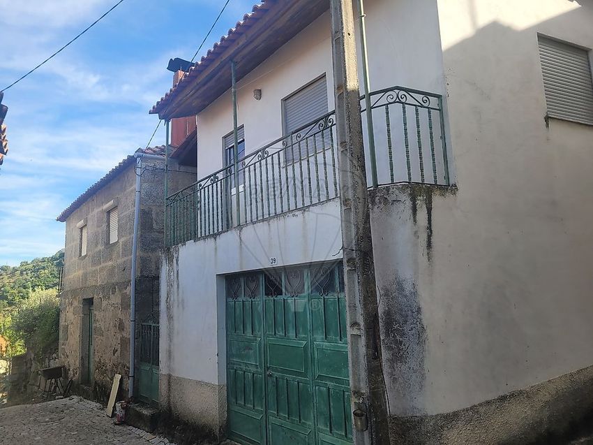Зображення Вигляд,  окремий будинок чи котедж, Rua do Cemitério