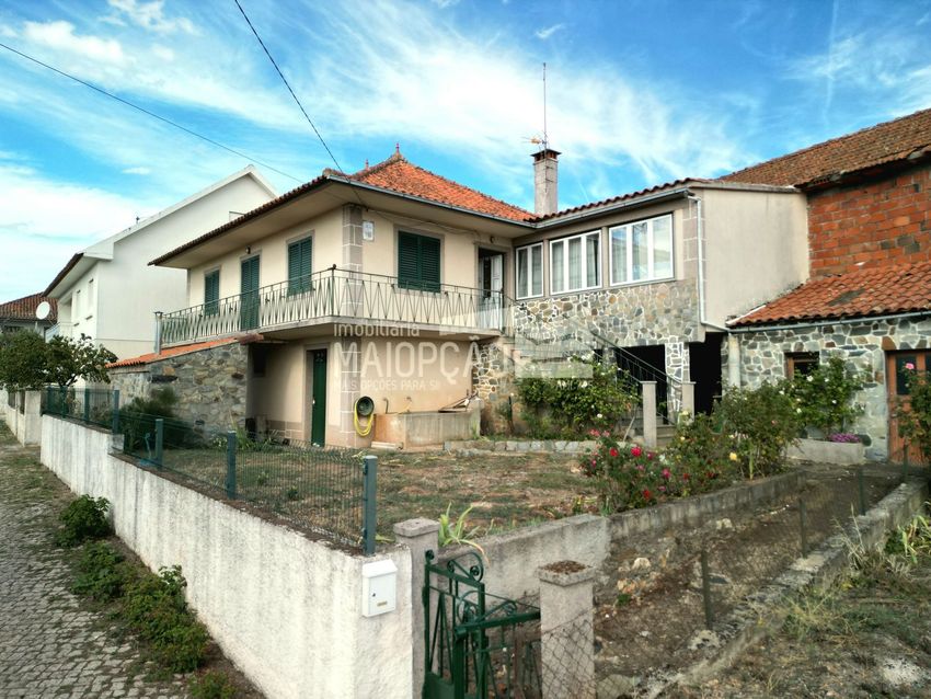 Зображення Фасад,  будинок на дві сім'ї, Bairro das Agueiras
