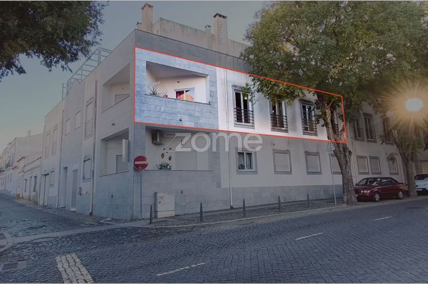 Imagem Fachada de apartamento t4 em Rua de São Sebastião, 29