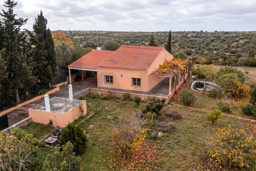 Imagem Fachada de  casa ou moradia em Barão de São João