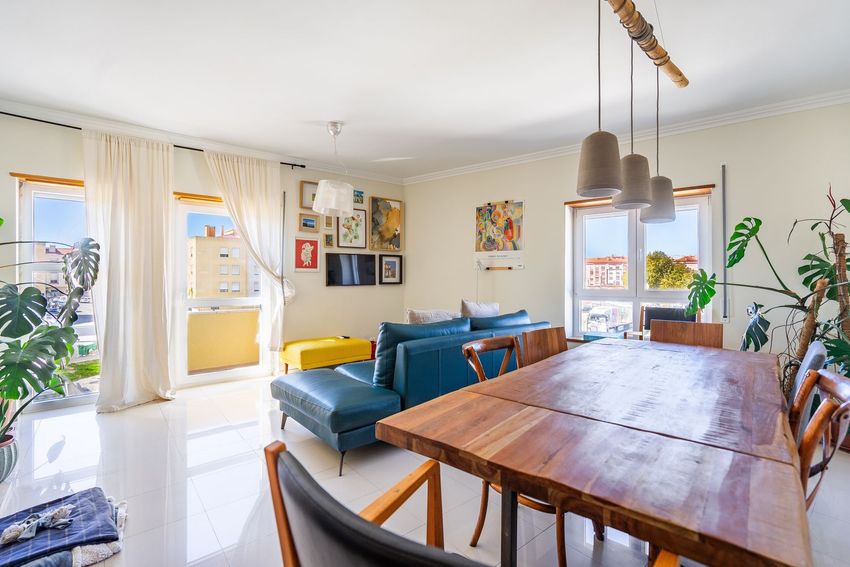 Imagem Sala de estar de apartamento t2 em Rua Coudel