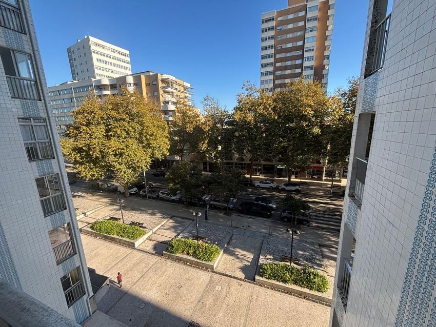 Imagem Piscina de apartamento t1 em Avenida Vasco da Gama, 182