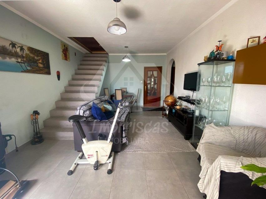 Imagem Sala de estar de  moradia em banda em Camarate