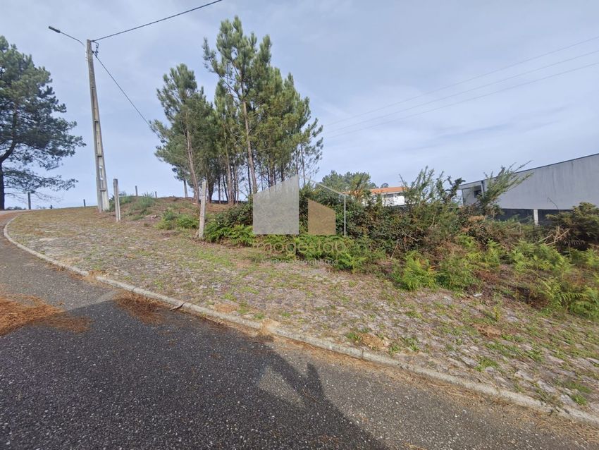 Imagem de terreno em Rua de Lamosas