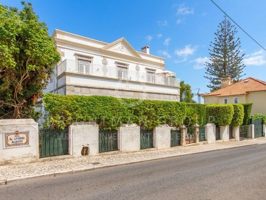 Imagem Fachada de apartamento t4 em Rua Doutor António Martins a