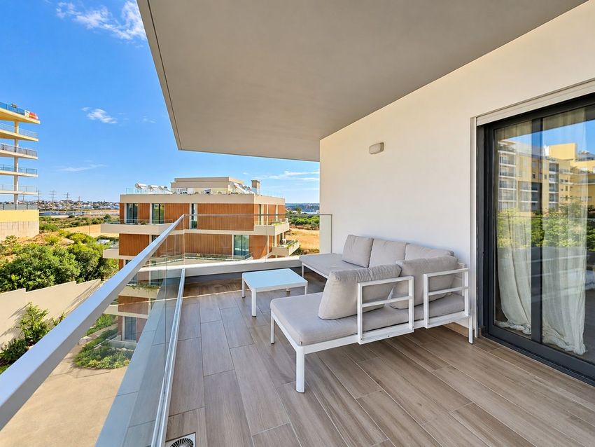 Imagem Terraço de apartamento t3 em Rua dos Oceanos s/n