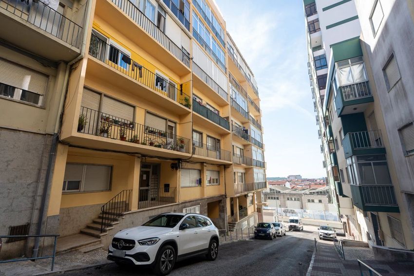 Imagem Vistas de apartamento t2 em Rua Luís Simões, 4