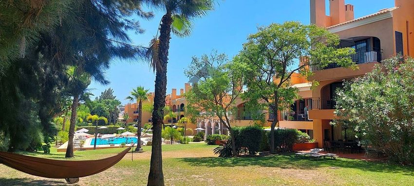 Imagem Jardim de apartamento t2 em Rua da Bolívia