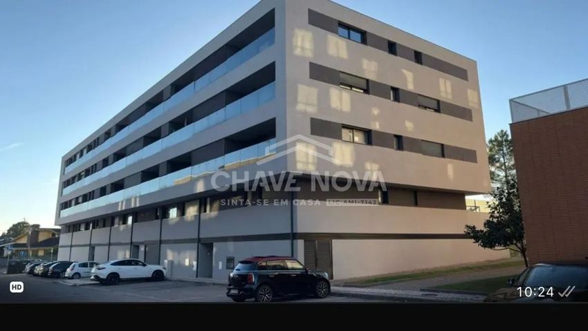 Imagem Fachada de apartamento t2 em Cavaco s/n