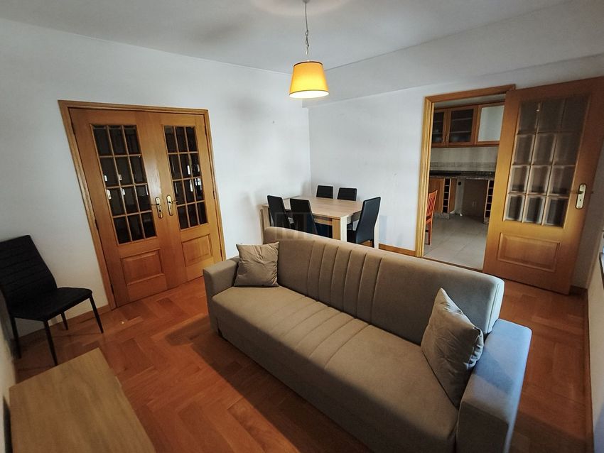 Imagem Sala de estar de apartamento t3 em Quinta da Maia