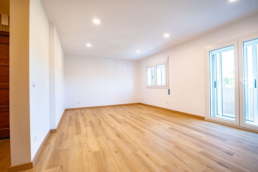 Imagem Sala de estar de apartamento t3 em Rua Capitão Pereirinha
