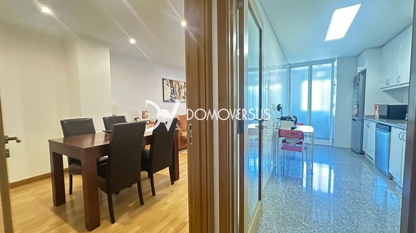 Imagem Sala de estar de apartamento t2 em Praia de Brito - São Félix da Marinha