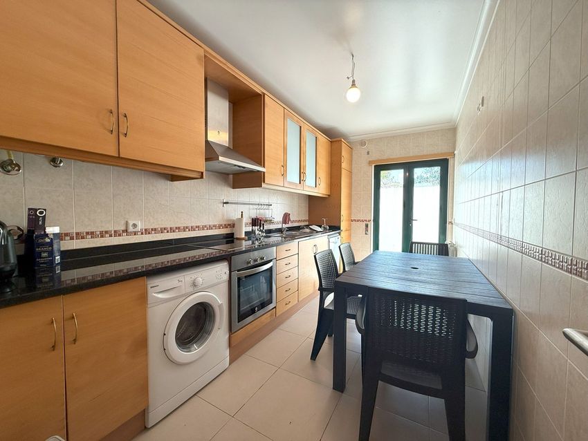 Imagem Cozinha de apartamento t2 em Rua Quintas, 9