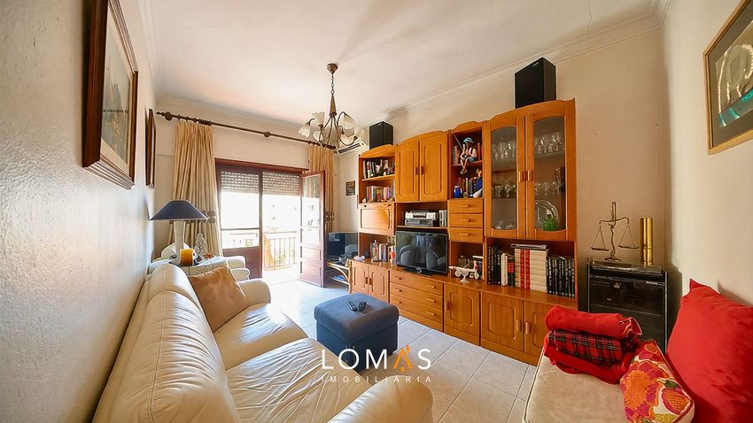 Imagem Sala de estar de apartamento t2 em Praceta António José de Almeida