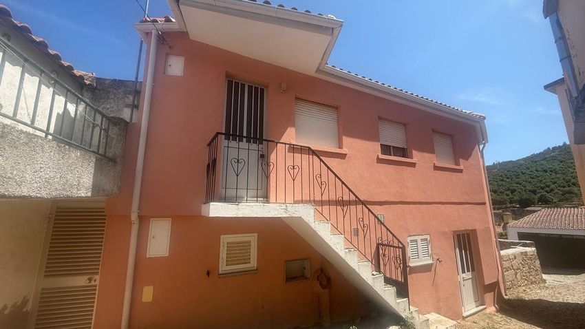 Imagem Detalhes de  casa ou moradia em Vilarinho da Castanheira