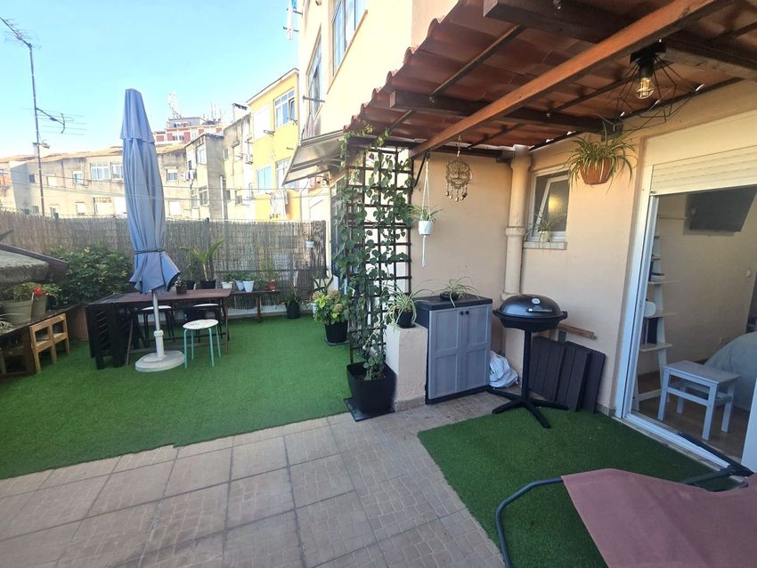 Imagem Terraço de apartamento t2 em Avenida 25 de Abril