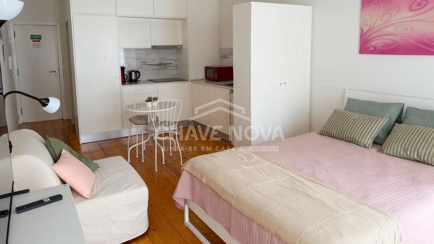 Imagem Cozinha de apartamento t0 em Rua do Bonjardim s/n