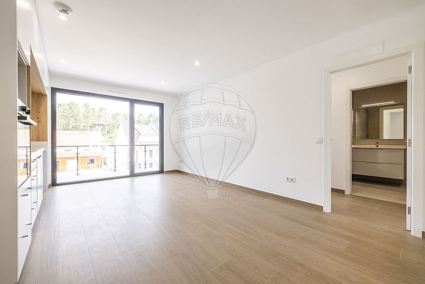 Imagem Divisão de apartamento t1 em Avenida Nossa Senhora da Conceição