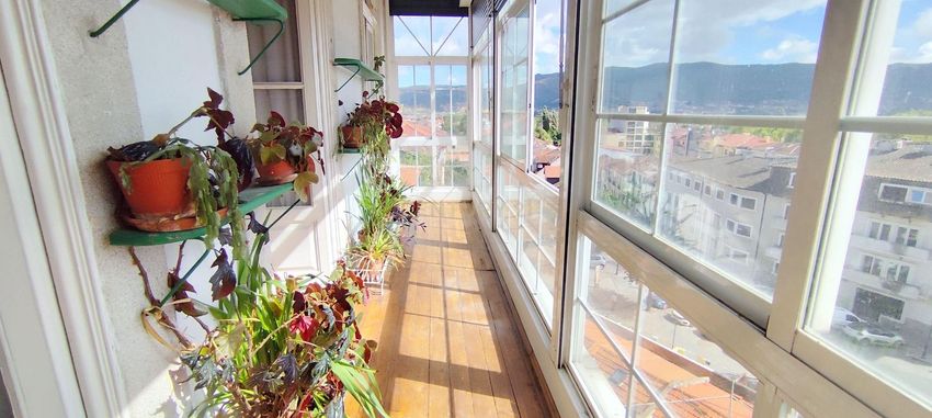 Imagem Terraço de prédio em Largo Caetano Ferreira, 26