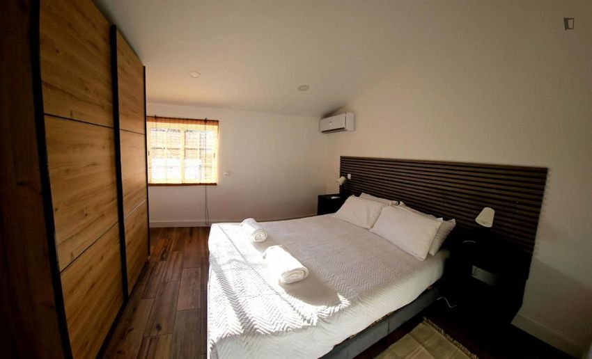Imagem Quarto de apartamento t1 em Rua da Bica