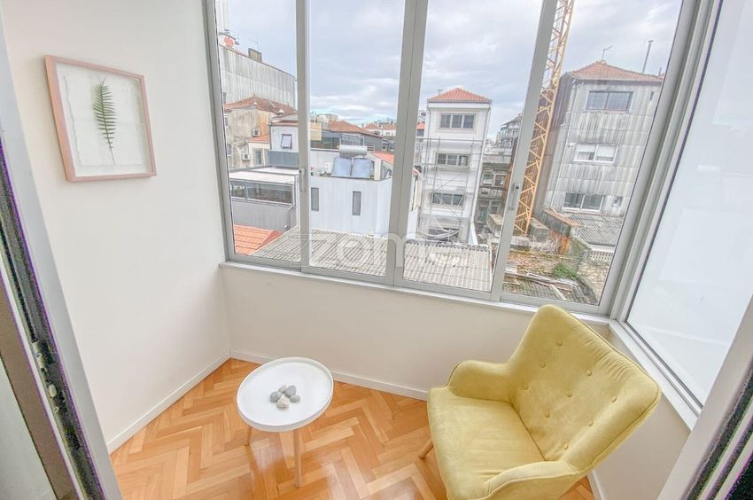 Imagem Alpendre de apartamento t3 em Passeio de São Lázaro, 1