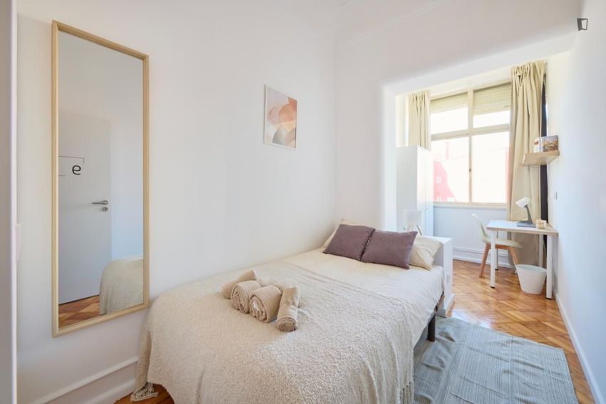 Imagem Quarto de quarto em Avenida Almirante Reis