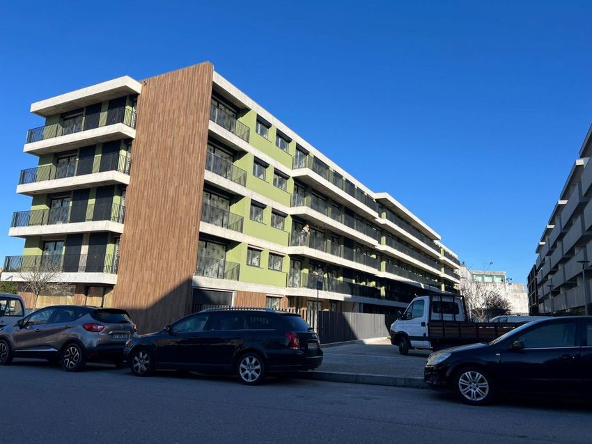 公寓 T2出售, avenida Padre Alves Correia s/n