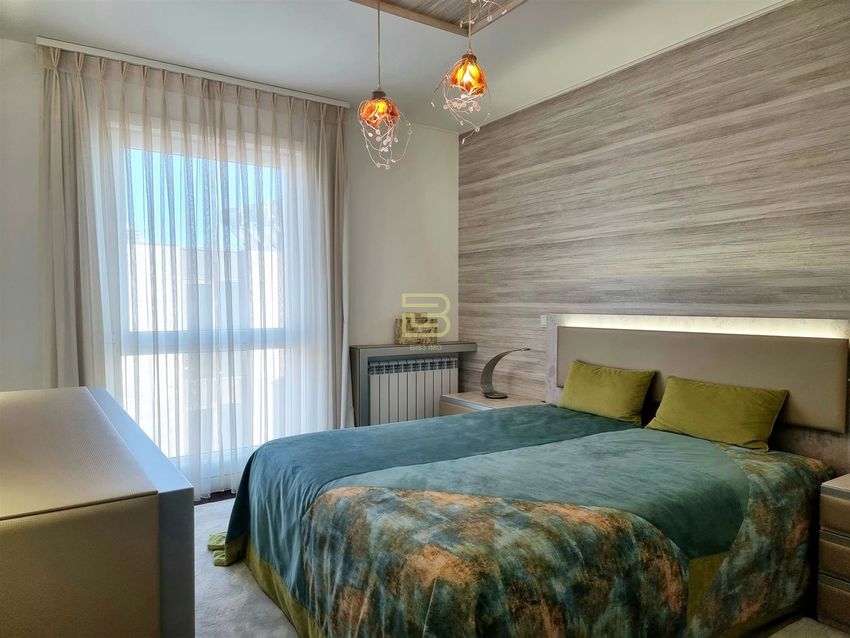 Imagem Quarto de apartamento t4 em Serralves
