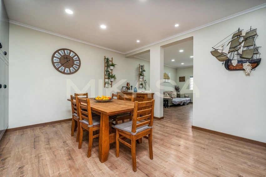 Imagem Sala de estar de  casa ou moradia em Almádena