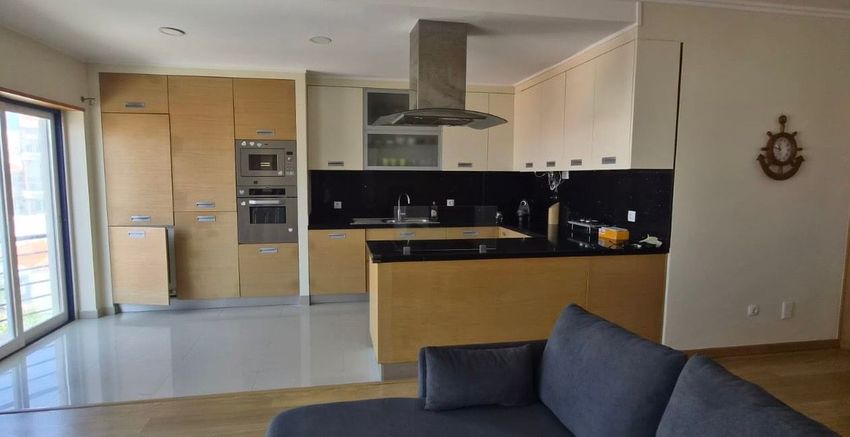 Imagem Cozinha de apartamento t2 em Rua dos combatentes voluntários, 13