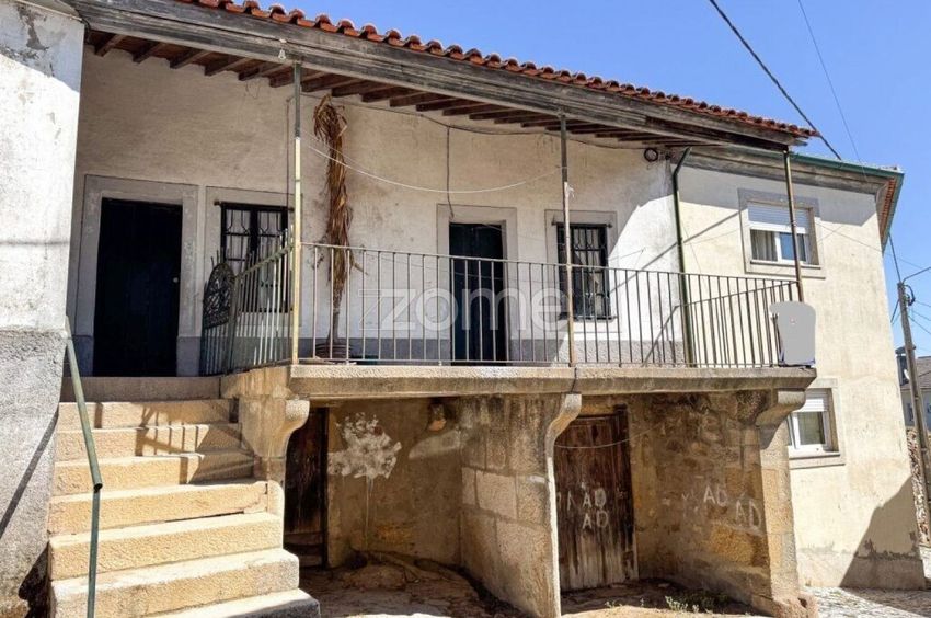 Imagem Fachada de  moradia independente em Rua Torcato Ribeiro s/n