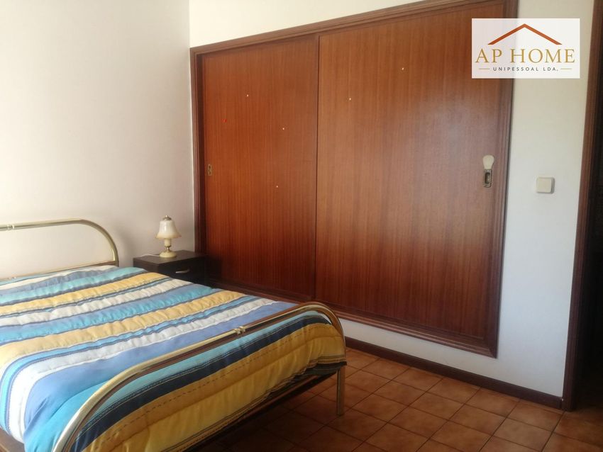 Imagem Quarto de apartamento t2 em Rua Condessa Mumadona, 5