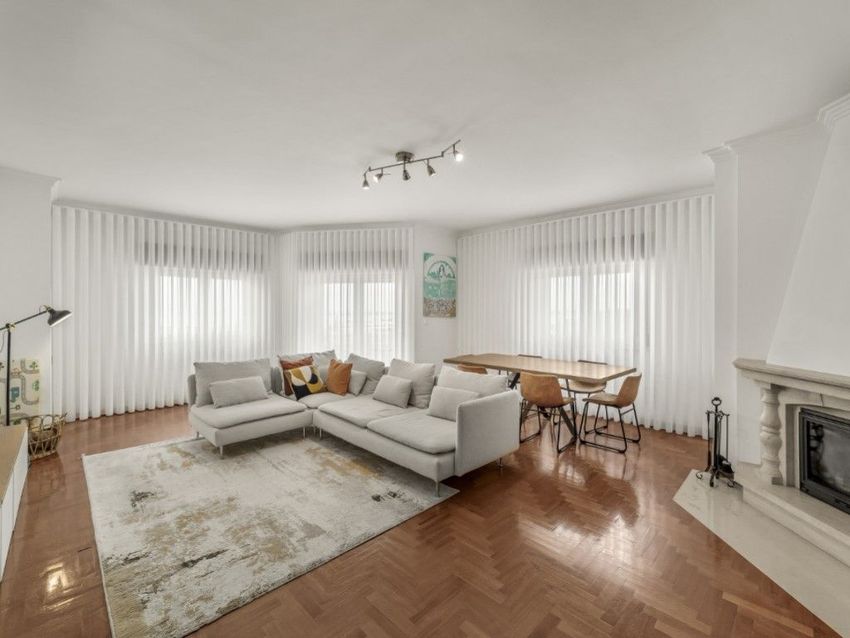 Imagem Sala de estar de apartamento t3 em Praceta António Silva