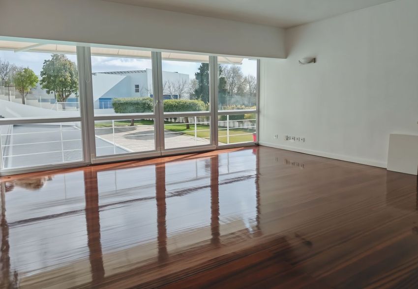 Imagem Sala de estar de apartamento t2 em Rua Quirino da Fonseca, 3