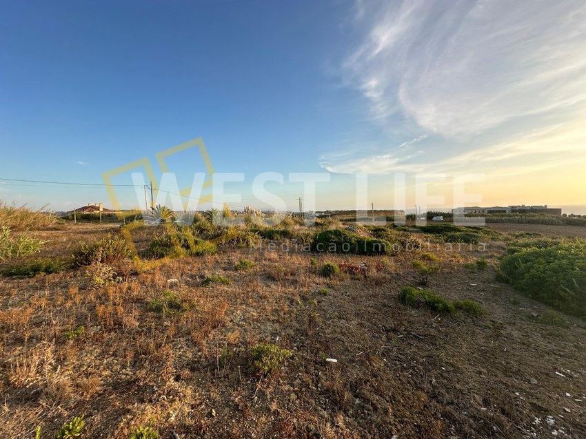 Imagem Vistas de terreno em Encarnação