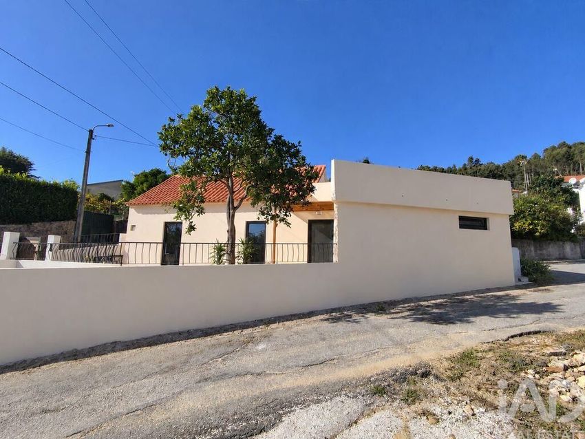 Imagem Fachada de  moradia independente em Barroselas