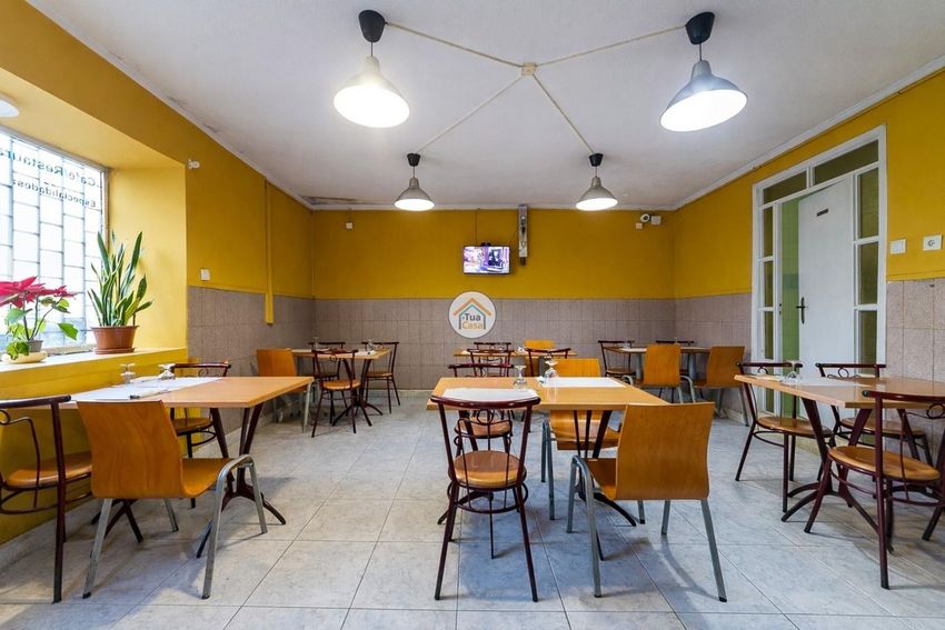 Imagem de espaço comercial em Rua Corvo s/n