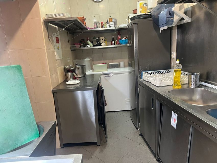 Imagem Cozinha de espaço comercial em Rua General Daniel de Sousa, 21