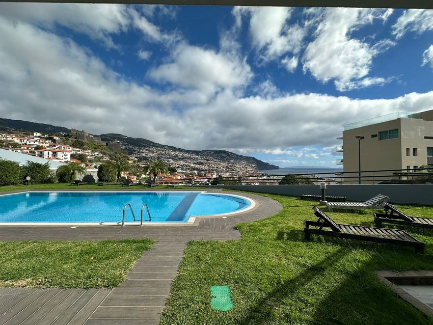 Imagem Piscina de duplex em Levada dos Ilhéus