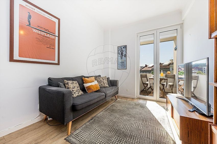 Imagem Sala de estar de apartamento t2 em Praça Professor Santos Andrea