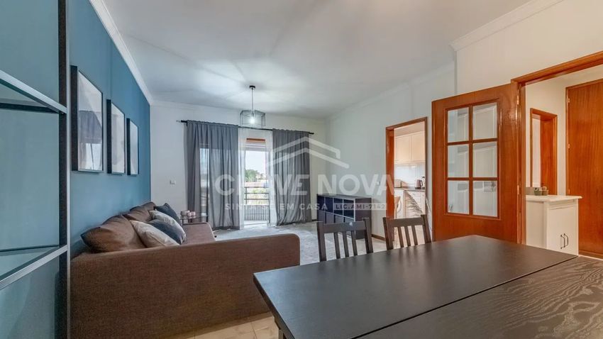 Imagem Sala de estar de apartamento t2 em Rua Padre Manuel Valente Pinho Leão