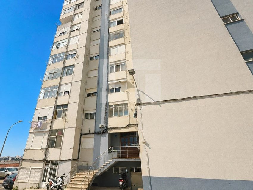 Imagem Vistas de apartamento t1 em Avenida António Sérgio, 12 a