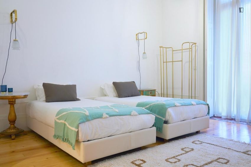 Imagem Quarto de apartamento t1 em Rua de Passos Manuel