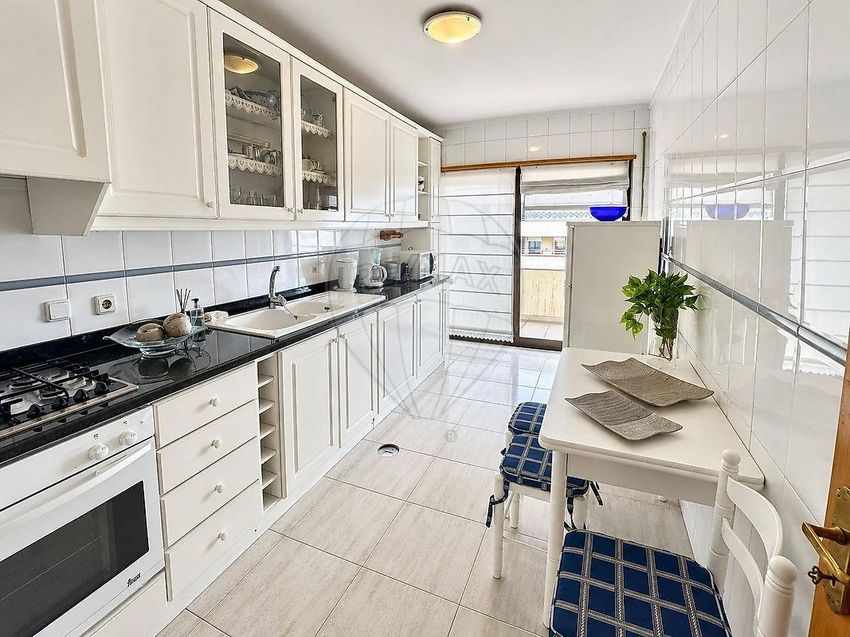 Imagem Cozinha de apartamento t2 em Rua de Caires