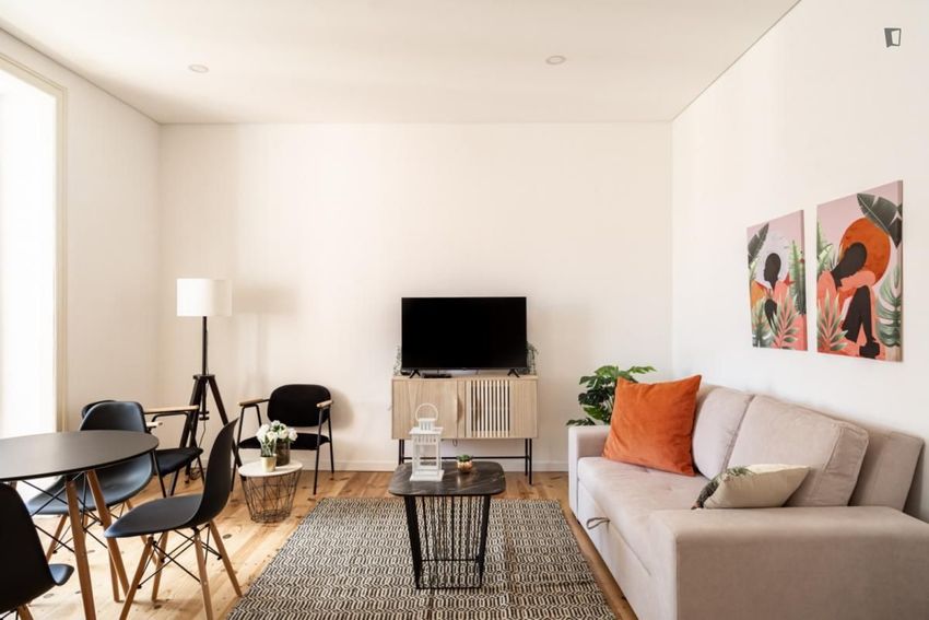 Imagem Sala de estar de apartamento t2 em Rua Dom Fuas Roupinho