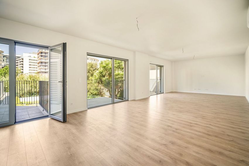Imagem Divisão de apartamento t3 em Estrada da Torre
