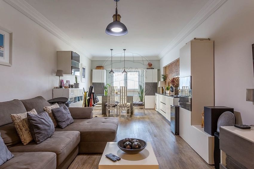 Imagem Sala de estar de apartamento t3 em Codivel